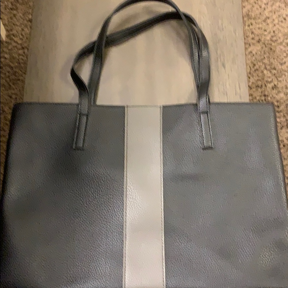 Vince Camuto tote